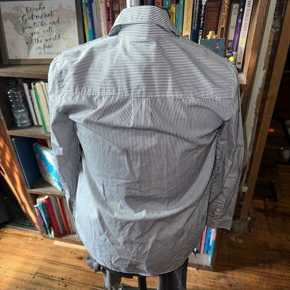 J Crew blue pinstripe preppy boy fit button down 0P top - Picture 2 of 3